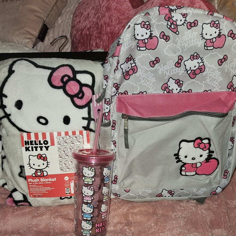 Hello Kitty Plush Blanket